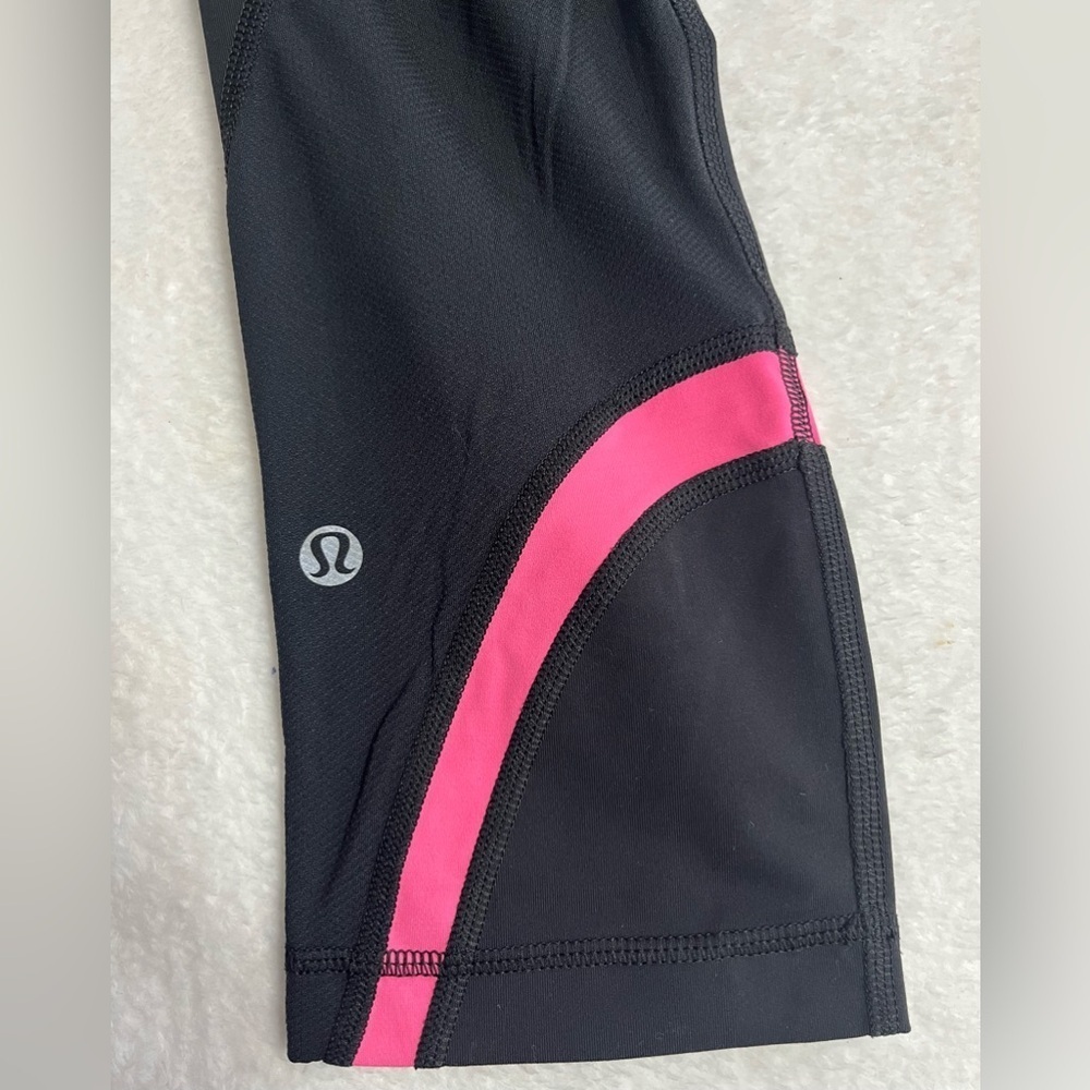 Lululemon Run Inspire crop black and pink leggings EUC - Picture 2 of 7